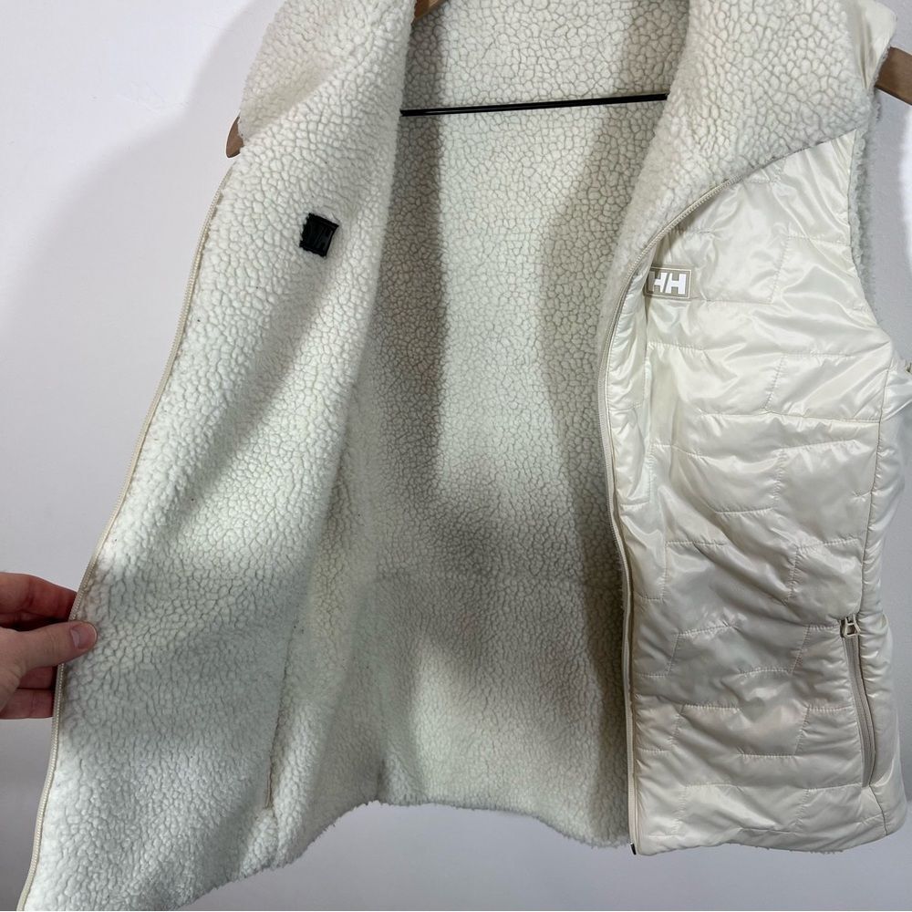 Women’s Helly Hansen reversible Lifaloft vest | Size M - Picture 6 of 15
